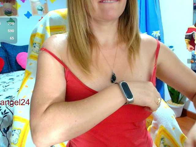 Dana-Angel's BongaCams show and profile