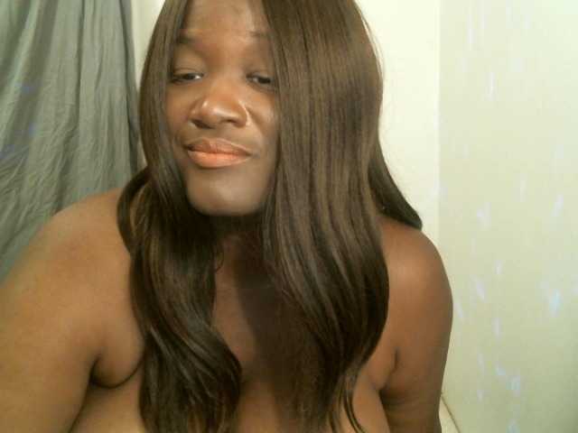 Preview of bigtitscassie