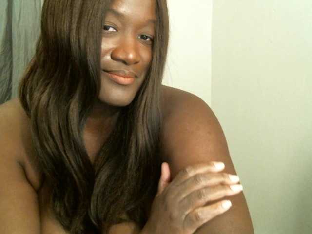  Bigtitscassie chat room