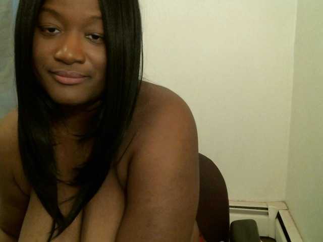 Bigtitscassie webcam