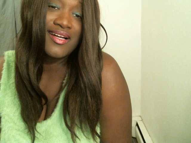  Bigtitscassie chat room