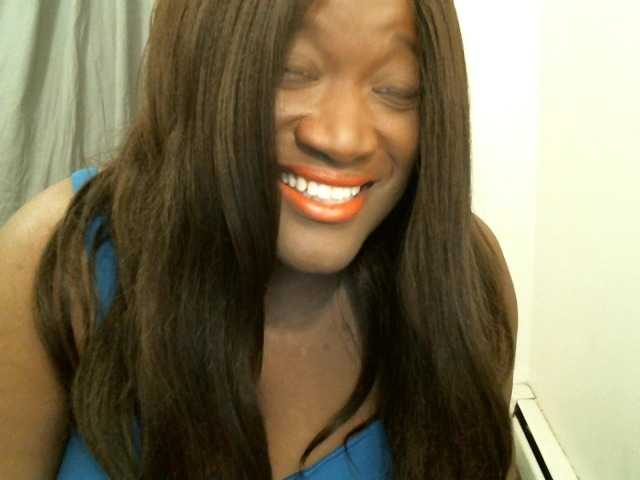 Bigtitscassie's BongaCams show and profile