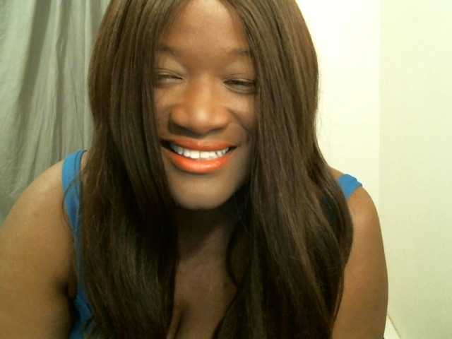 Bigtitscassie's BongaCams show and profile