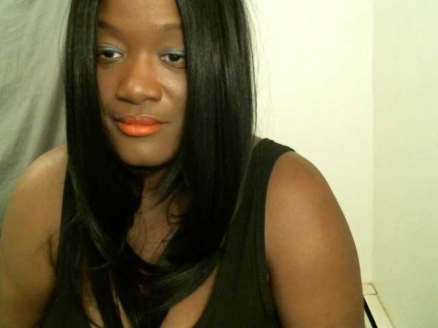 Preview of bigtitscassie