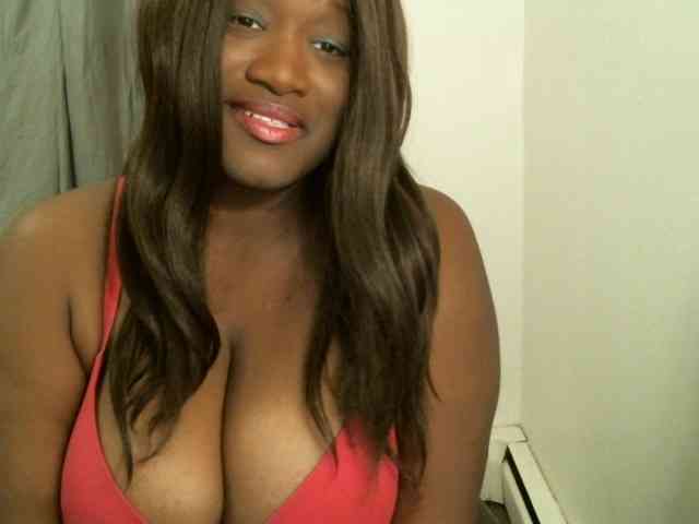 Bigtitscassie webcam