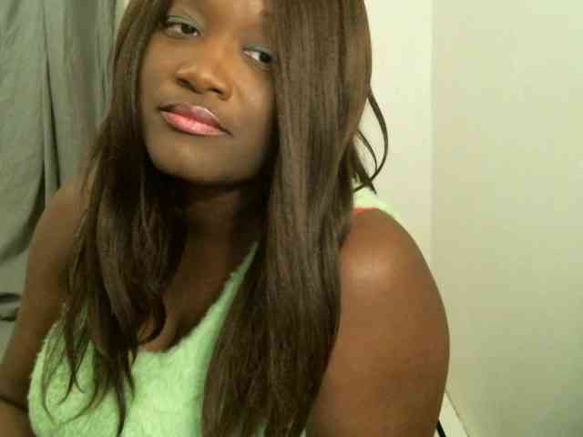 Bigtitscassie webcam