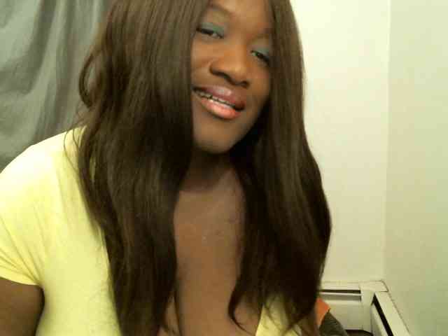 Bigtitscassie webcam