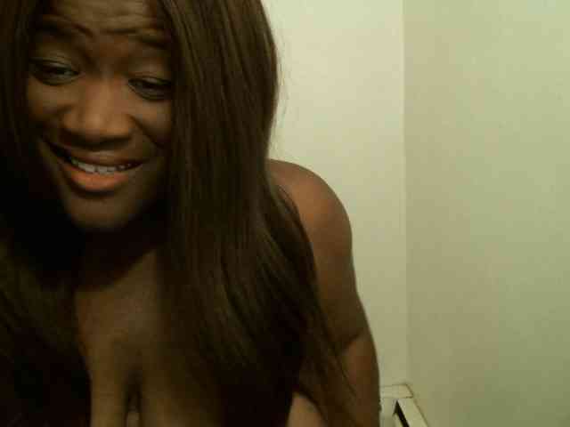 Bigtitscassie webcam