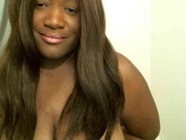 Bigtitscassie webcam