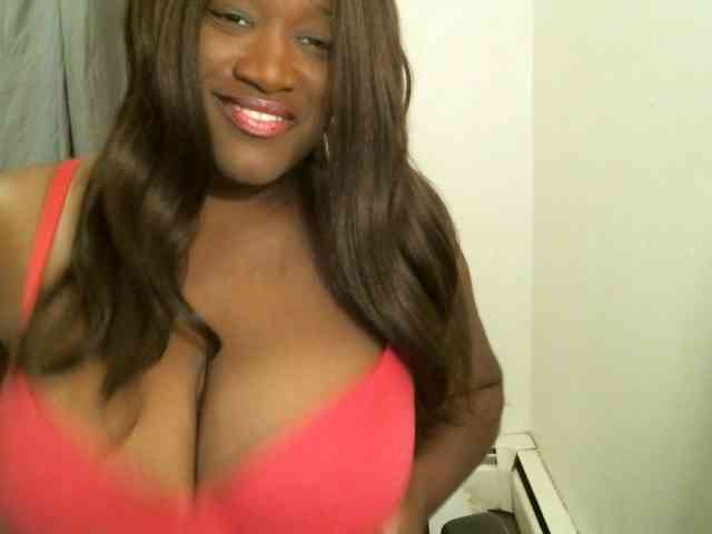 Bigtitscassie webcam