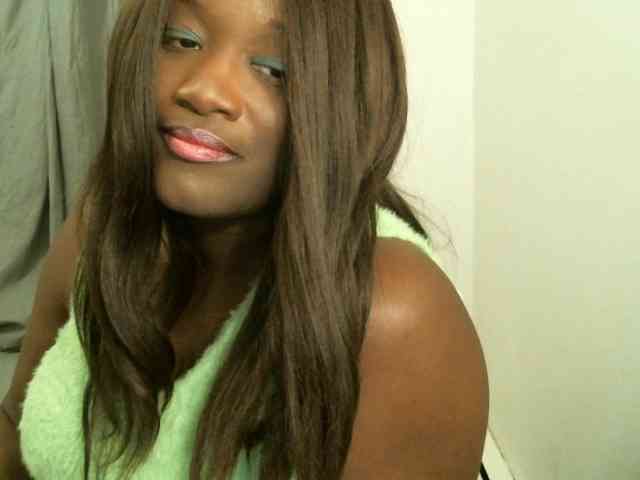 Bigtitscassie webcam