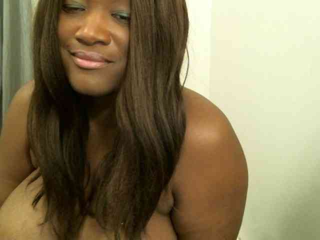 Bigtitscassie webcam