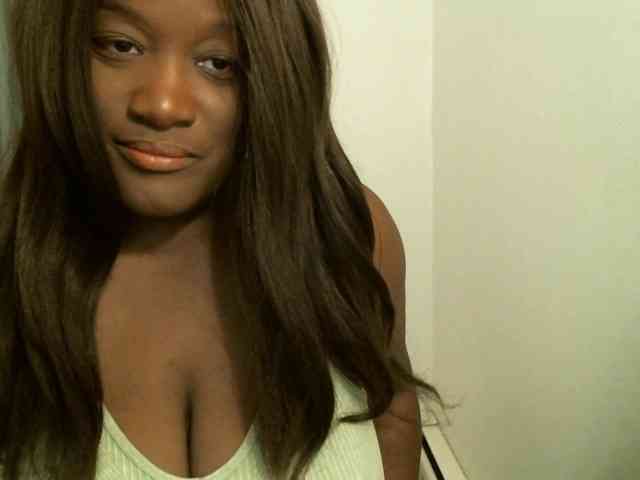 Bigtitscassie webcam