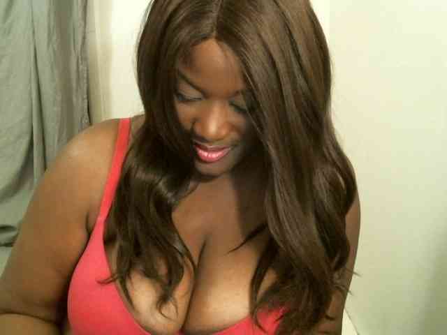 Bigtitscassie webcam