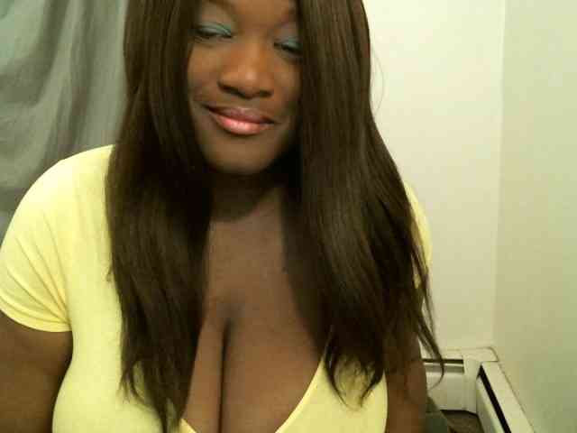 Bigtitscassie webcam