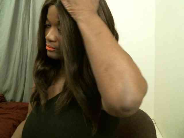 Bigtitscassie webcam