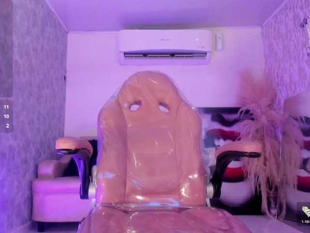  Britthanyy chat room