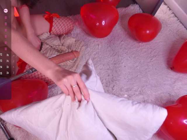 LipDipTalk from BongaCams is Freechat