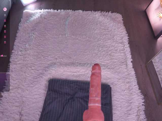 LipDipTalk's BongaCams show and profile