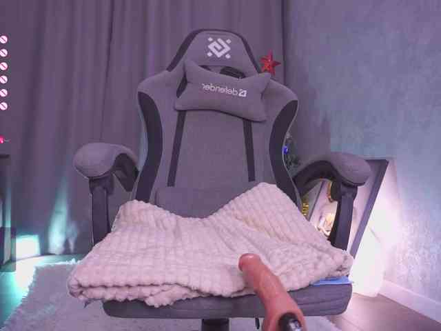 LipDipTalk LipDipTalk