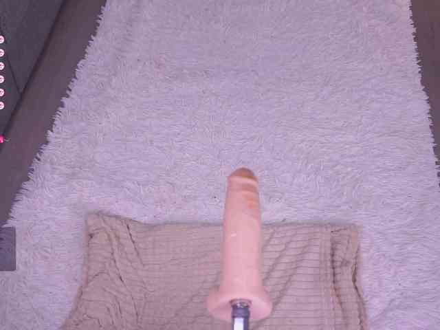 LipDipTalk Live Webcam on BongaCams