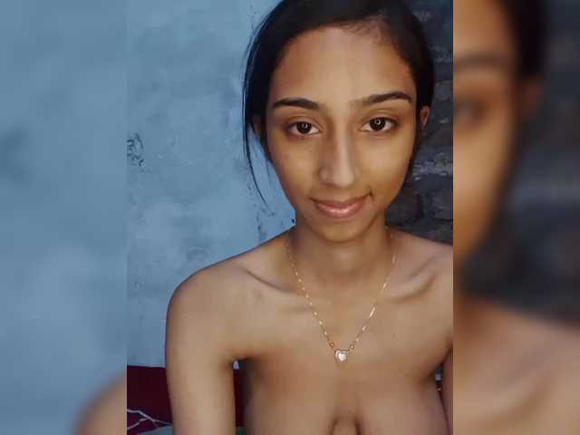 AlinaPopy's BongaCams show and profile