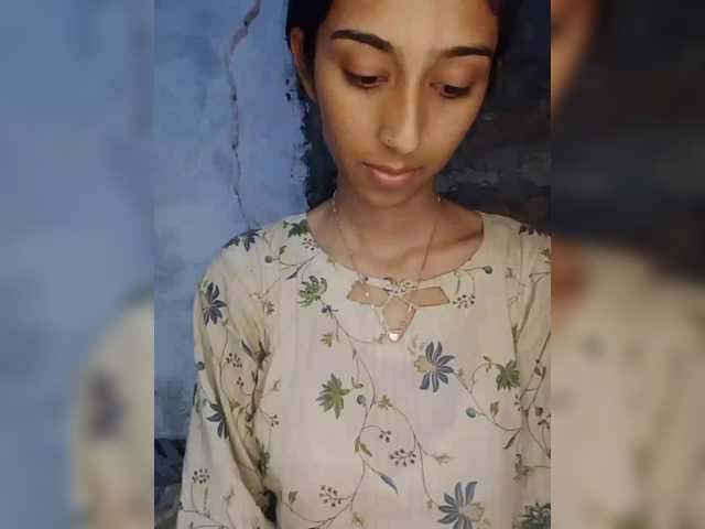 AlinaPopy's BongaCams show and profile