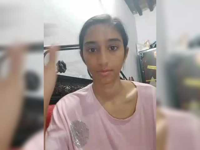 AlinaPopy's BongaCams show and profile