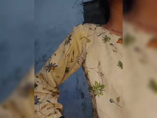 AlinaPopy's BongaCams show and profile