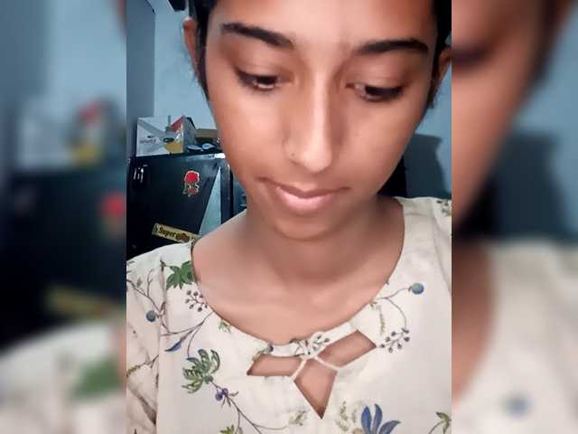 AlinaPopy's BongaCams show and profile