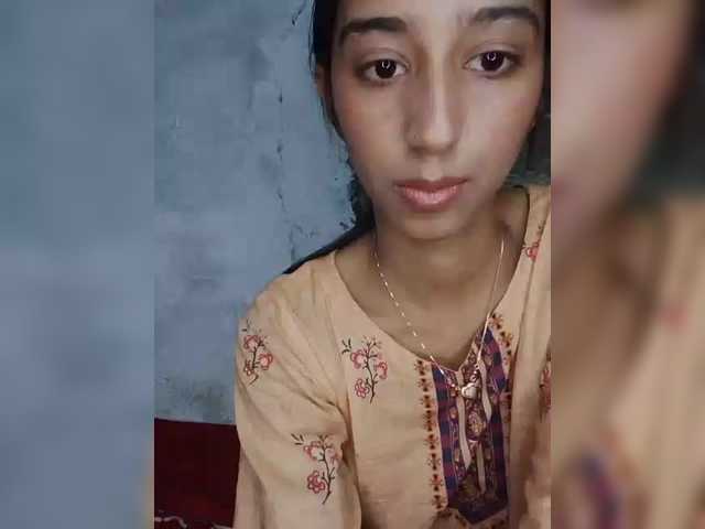 AlinaPopy's BongaCams show and profile