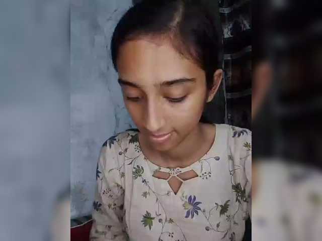 AlinaPopy's BongaCams show and profile