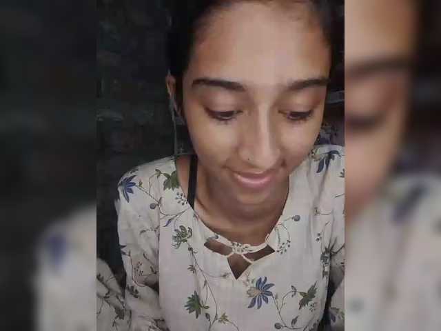 AlinaPopy's BongaCams show and profile