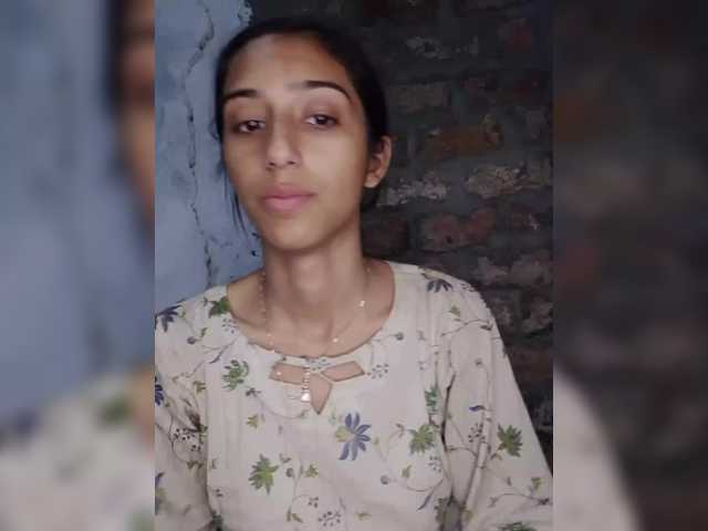 AlinaPopy's BongaCams show and profile