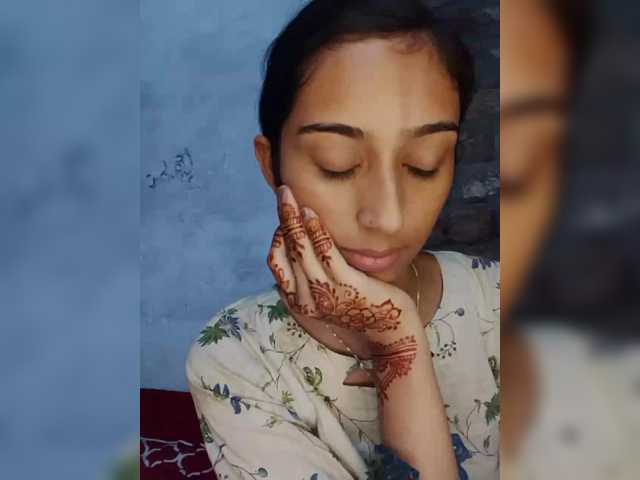 AlinaPopy's BongaCams show and profile