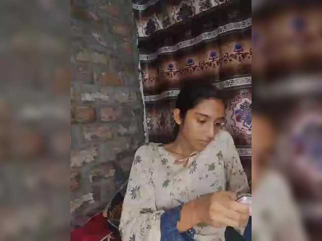 AlinaPopy's BongaCams show and profile