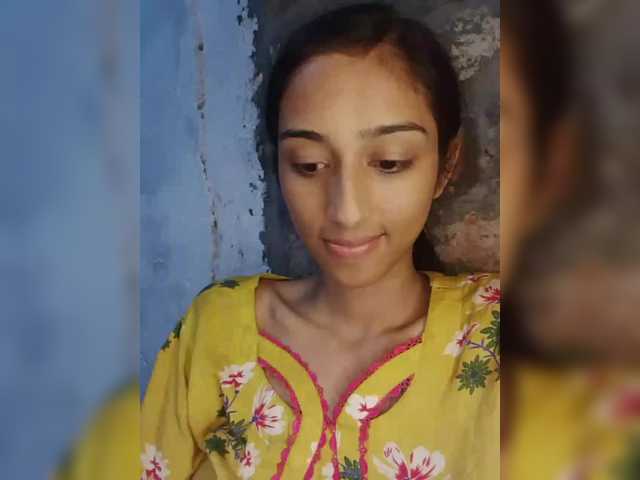 AlinaPopy's BongaCams show and profile