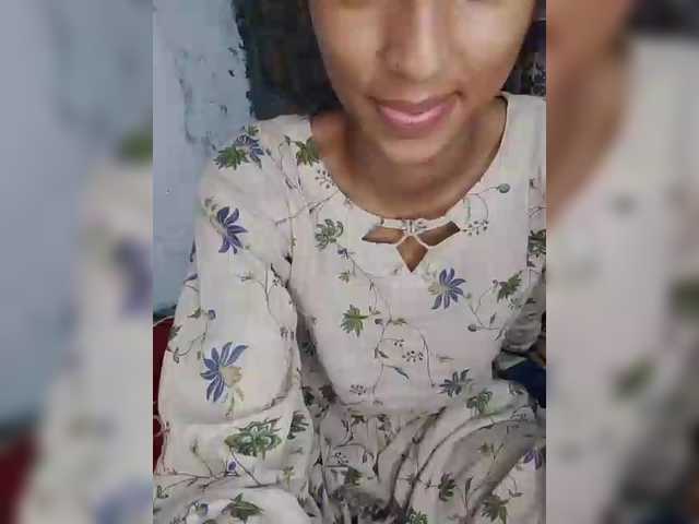 AlinaPopy's BongaCams show and profile