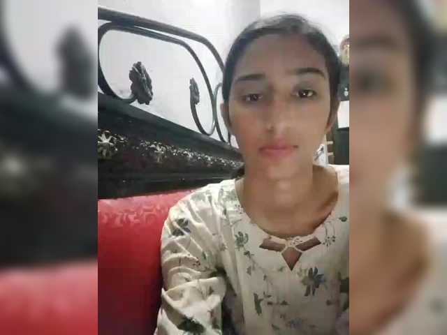 AlinaPopy's BongaCams show and profile