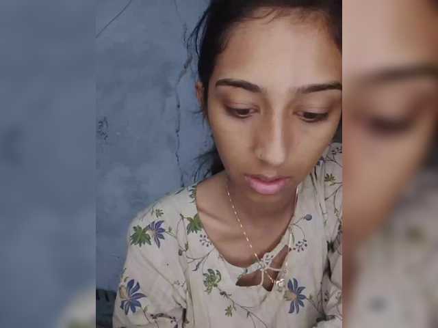 AlinaPopy's BongaCams show and profile