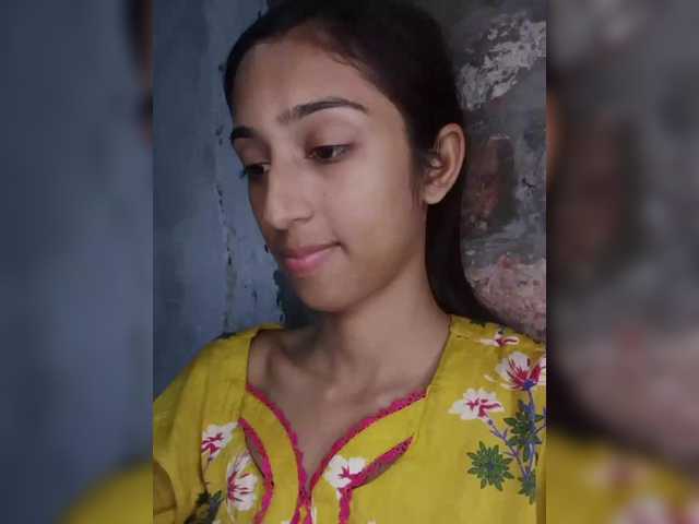 AlinaPopy's BongaCams show and profile