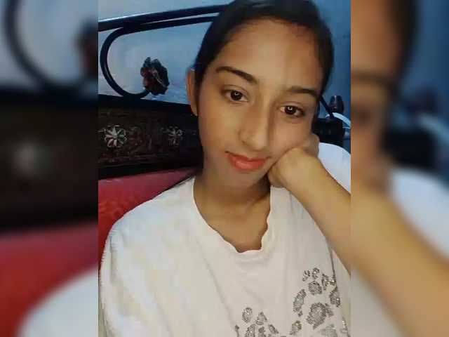 Alina Popy (AlinaPopy)