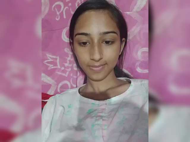 AlinaPopy's BongaCams show and profile