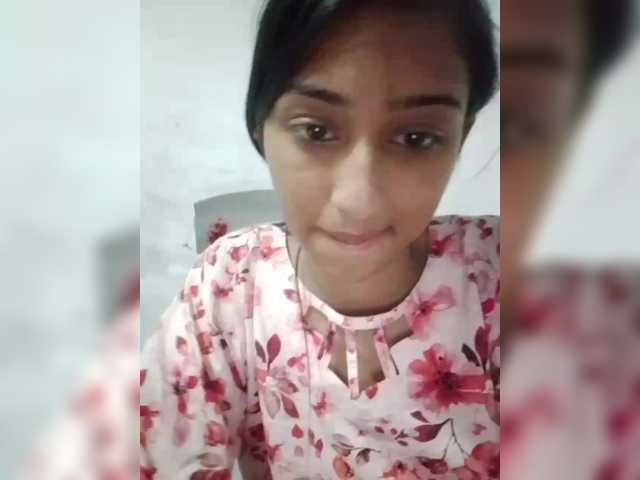 AlinaPopy's BongaCams show and profile