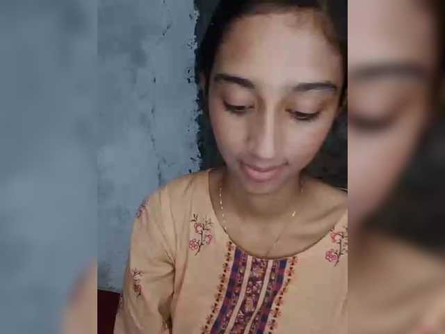 AlinaPopy's BongaCams show and profile