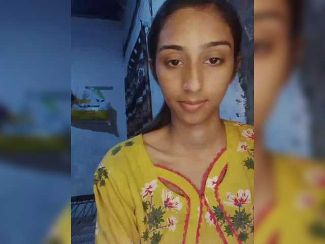 AlinaPopy's BongaCams show and profile