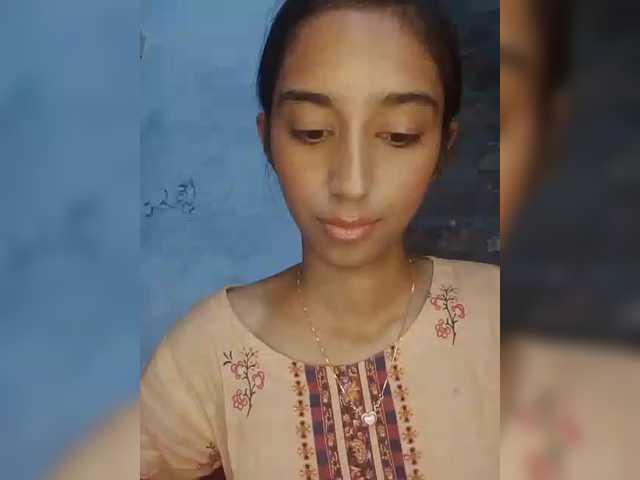 AlinaPopy's BongaCams show and profile