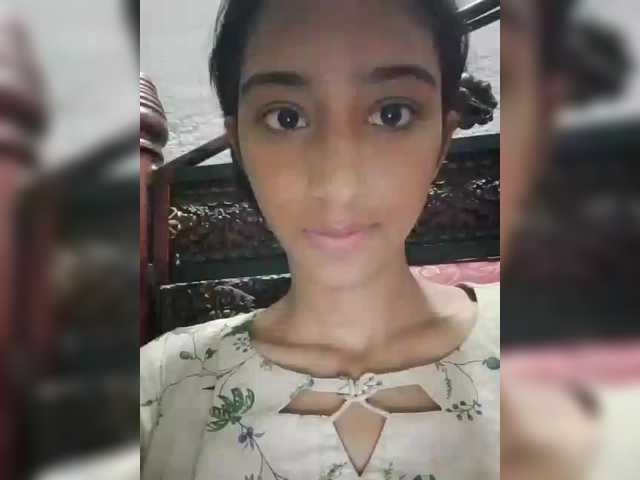 AlinaPopy's BongaCams show and profile