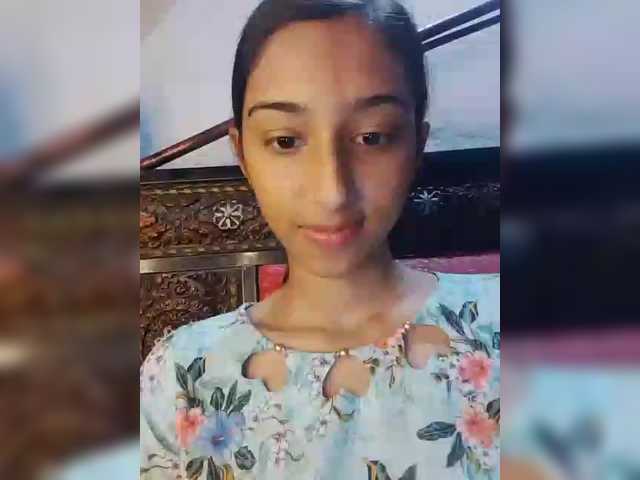 AlinaPopy's BongaCams show and profile