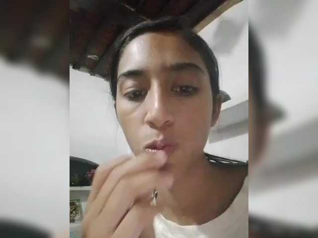 AlinaPopy live cam profile